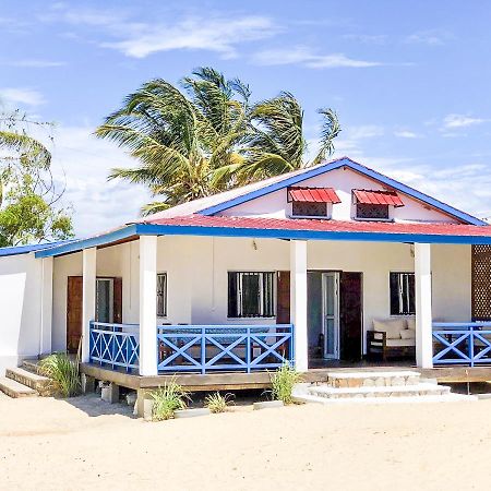 Villa A.TIA Morondava Kültér fotó